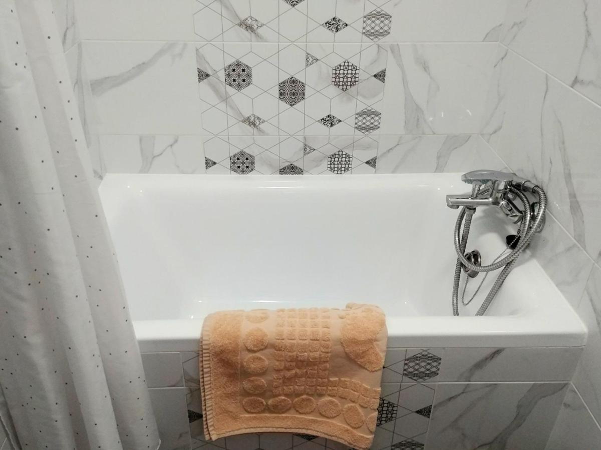 Sun Apartments City Centre Одеса Екстериор снимка