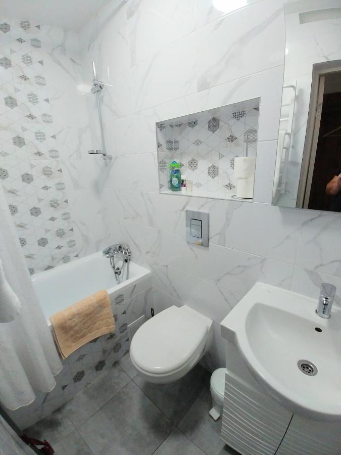 Sun Apartments City Centre Одеса Екстериор снимка