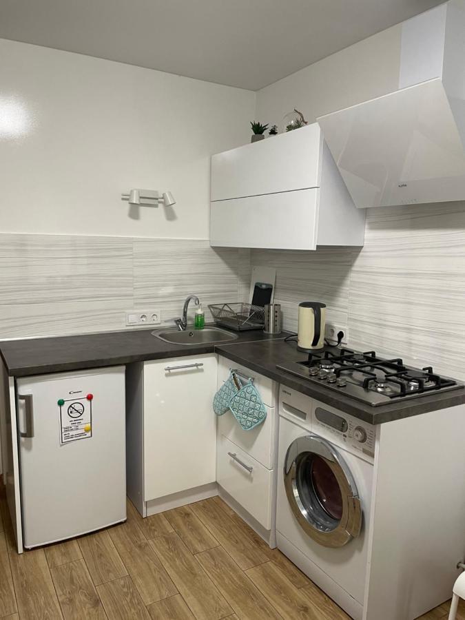 Sun Apartments City Centre Одеса Екстериор снимка