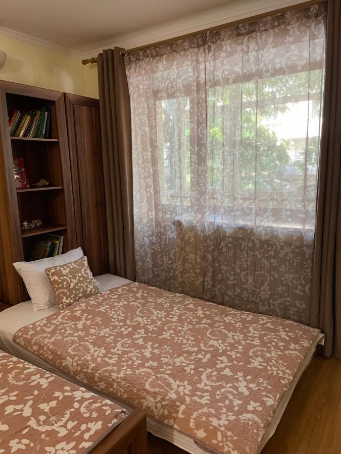 Sun Apartments City Centre Одеса Екстериор снимка