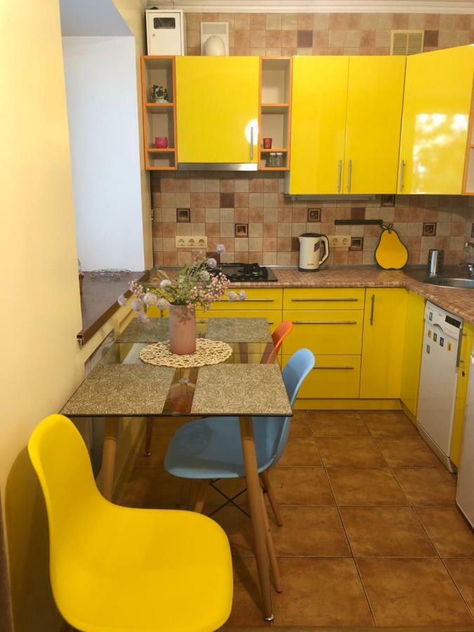 Sun Apartments City Centre Одеса Екстериор снимка