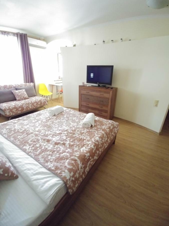 Sun Apartments City Centre Одеса Екстериор снимка